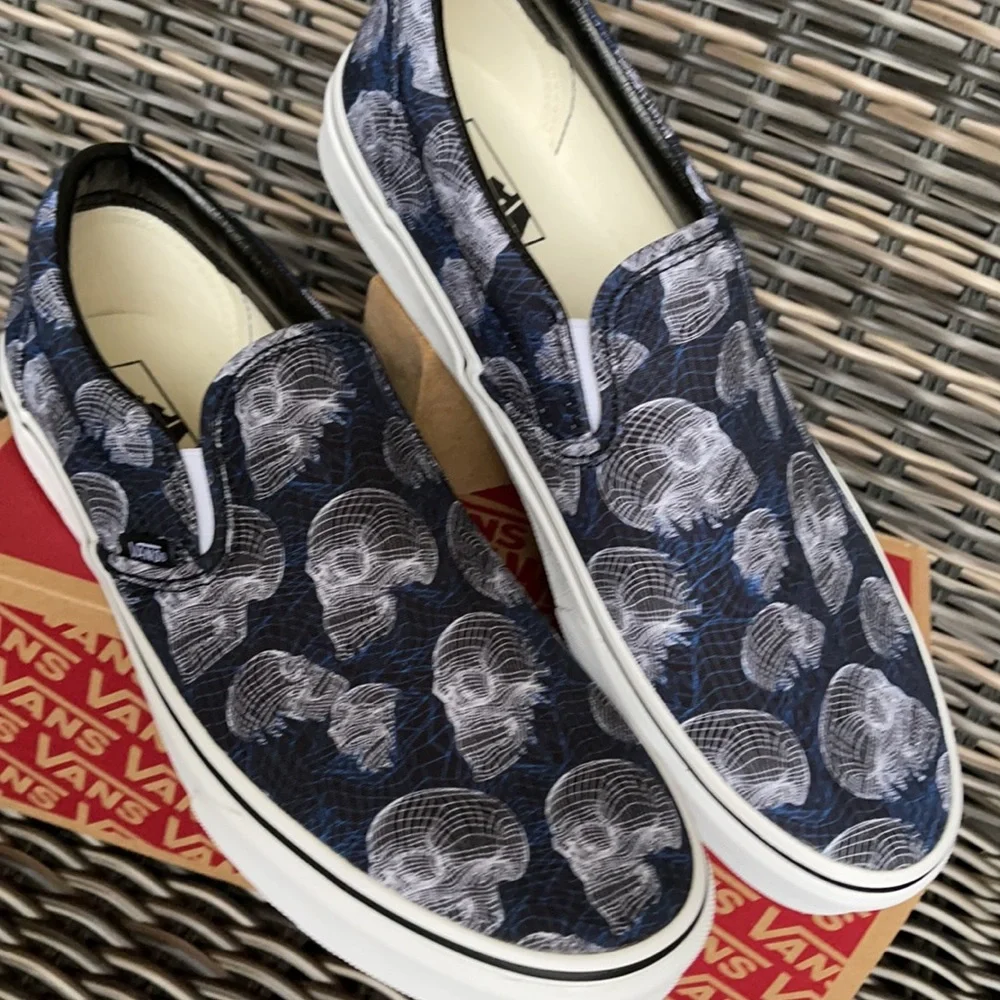 Vans Classic Slip-On Wireframe Skulls black/true White MENS - Picture 7 of 16